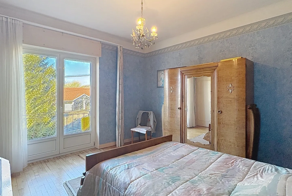 Maison de maître à Courcelles-sur-Nied - 165m², terrain de 2100m², 5 chambres 