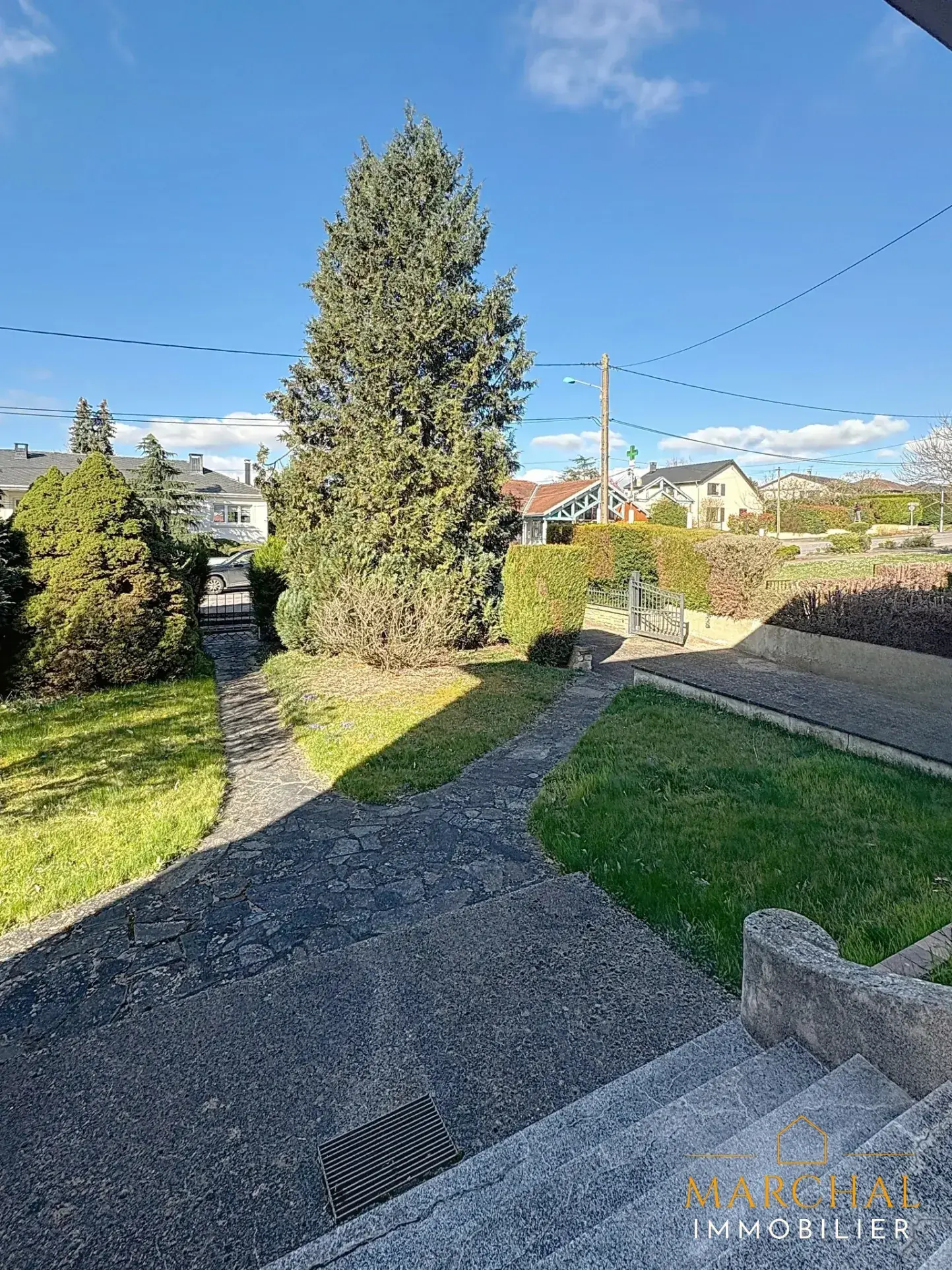 Maison de maître à Courcelles-sur-Nied - 165m², terrain de 2100m², 5 chambres 