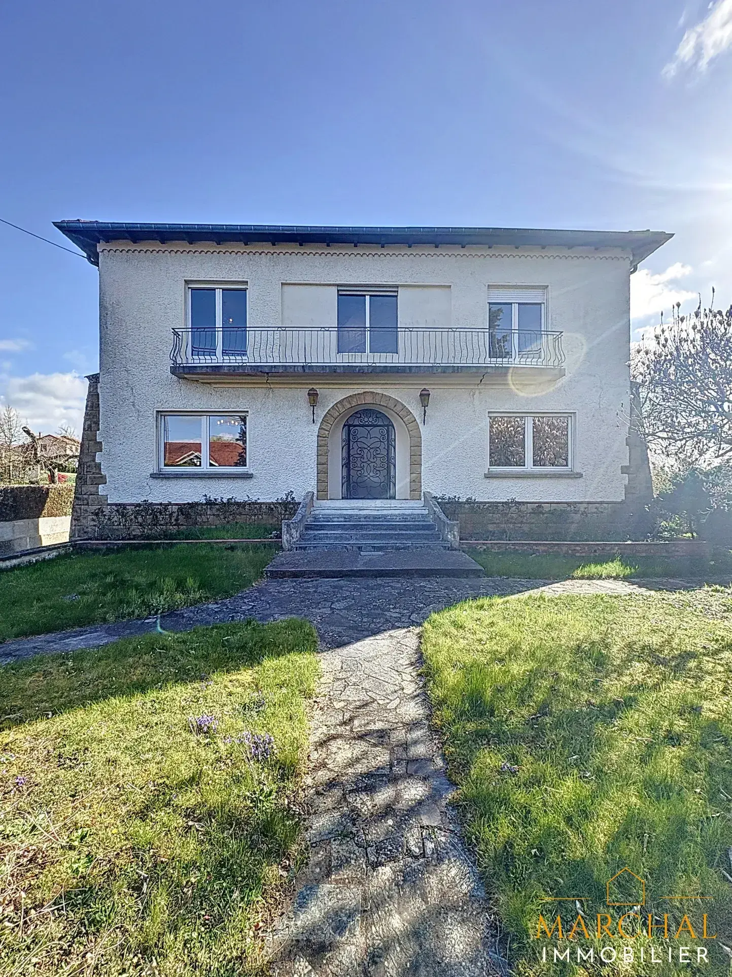 Maison de maître à Courcelles-sur-Nied - 165m², terrain de 2100m², 5 chambres 