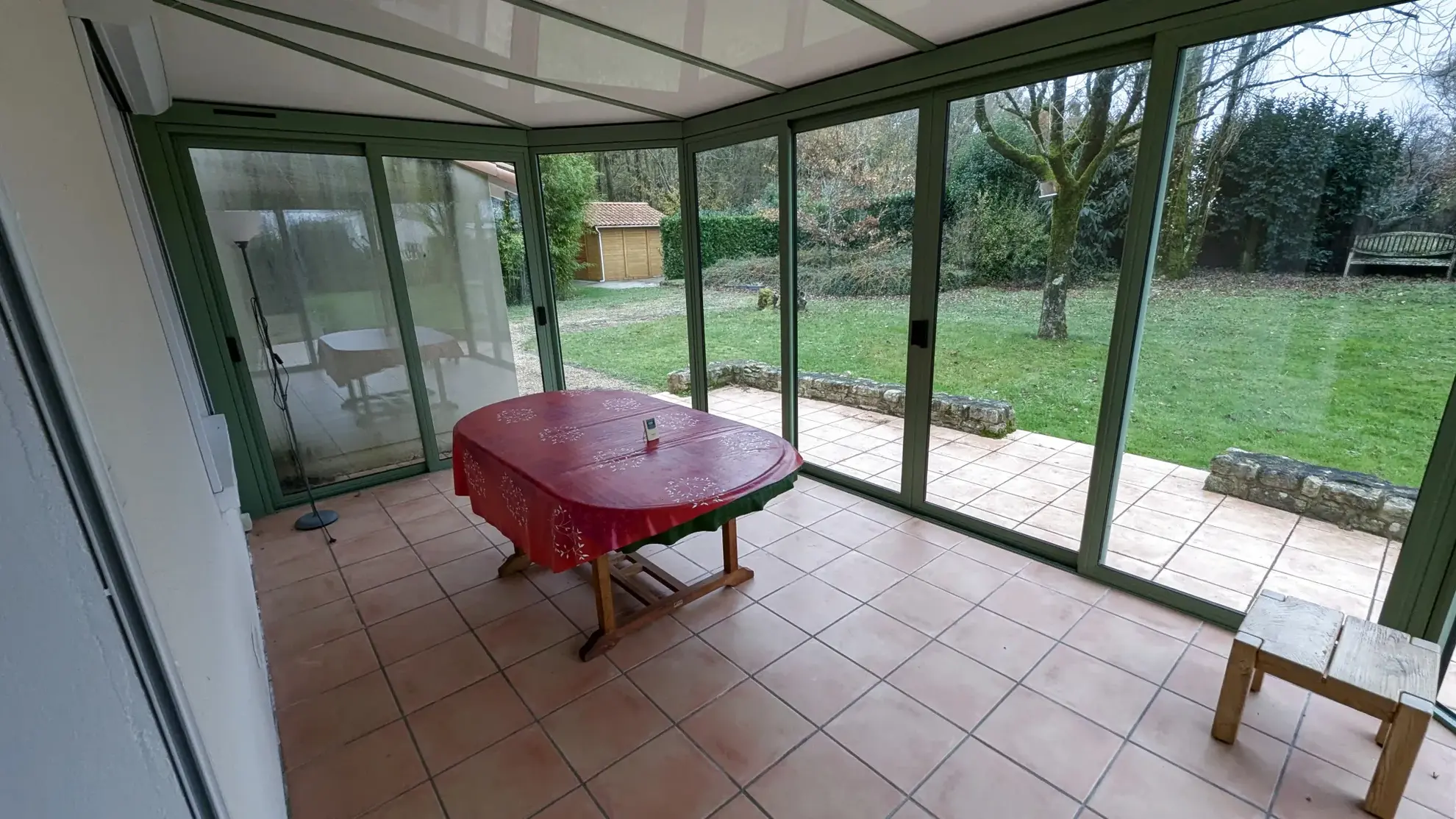 Maison familiale 4 chambres avec espace bois proche de Niort 