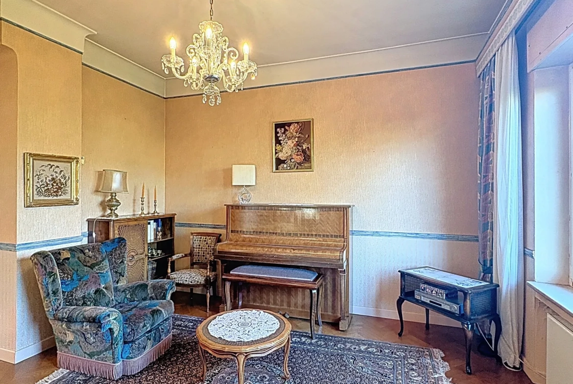 Maison de maître à Courcelles-sur-Nied - 165m², terrain de 2100m², 5 chambres 