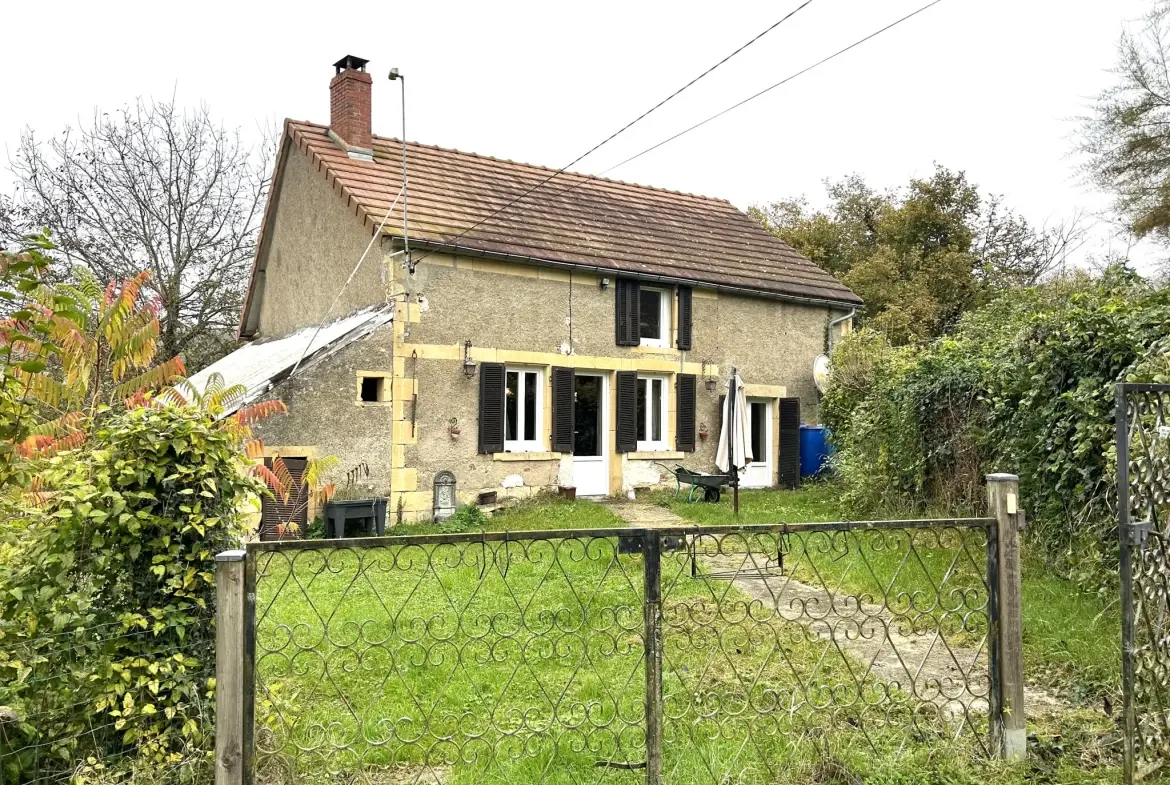 Maison à vendre à Nolay - 2 chambres, terrain de 1113 m², prix attractif 