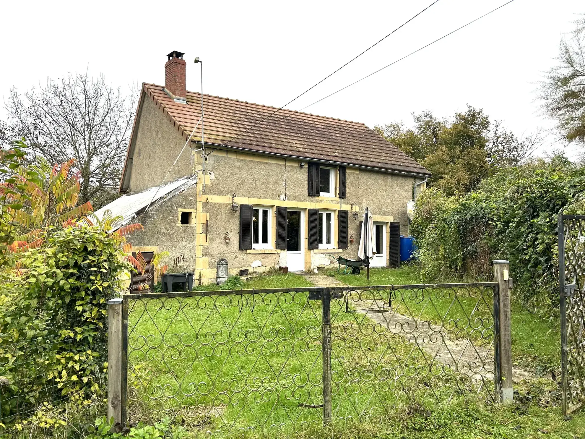 Maison à vendre à Nolay - 2 chambres, terrain de 1113 m², prix attractif 