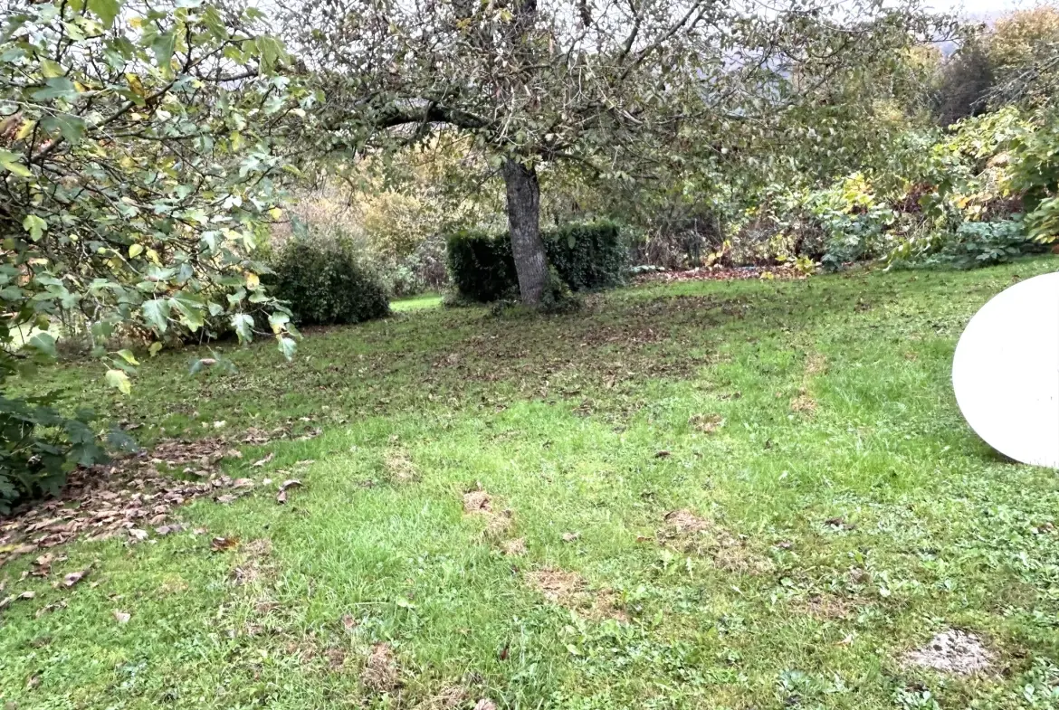 Maison à vendre à Nolay - 2 chambres, terrain de 1113 m², prix attractif 