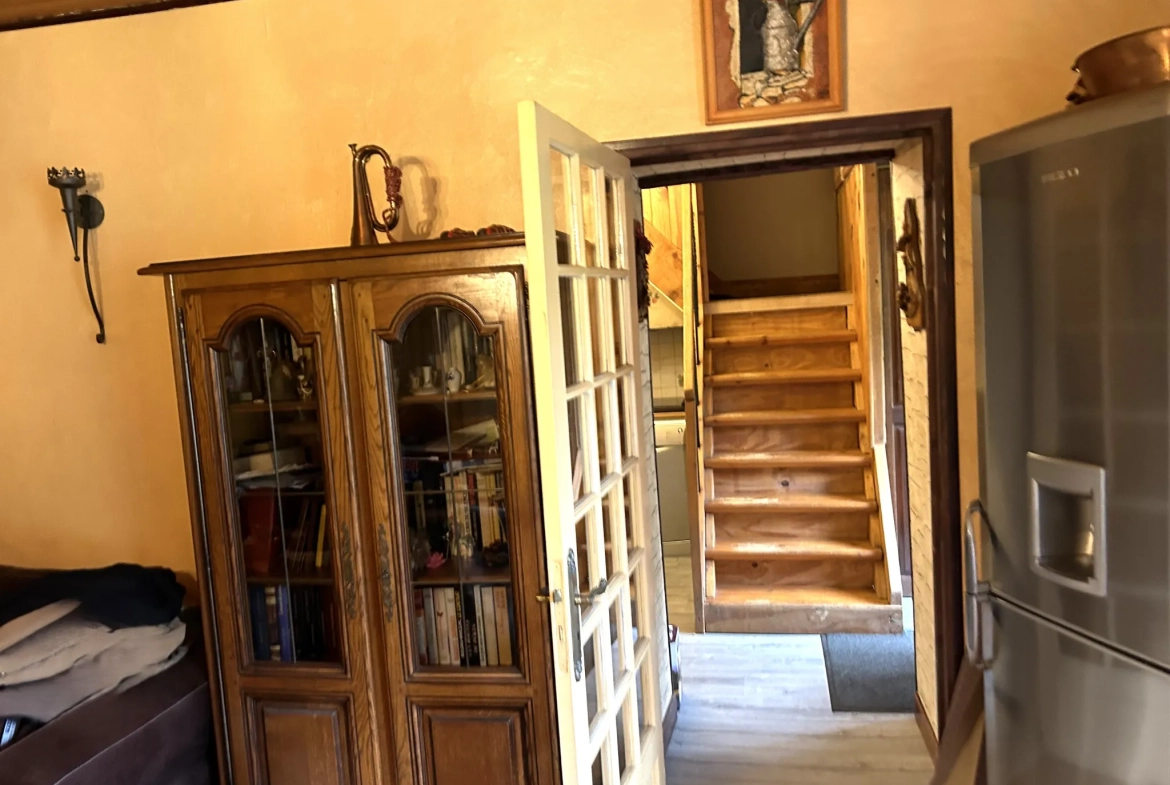 Maison à vendre à Nolay - 2 chambres, terrain de 1113 m², prix attractif 