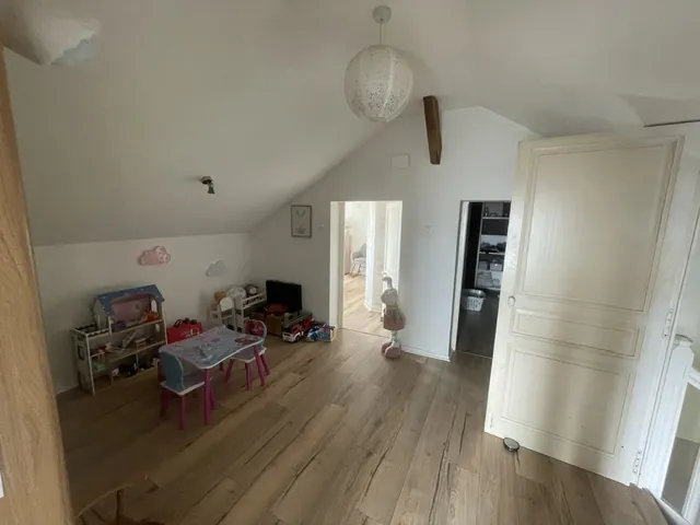 Charmante maison en pierre avec grand jardin à Lubersac, proche commodités 