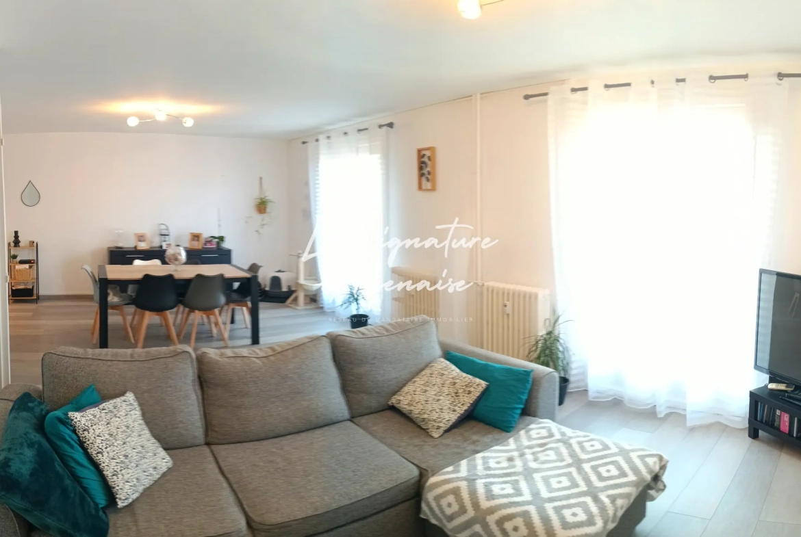 Appartement lumineux de 82m² avec balcon et parking au centre d'Agen 