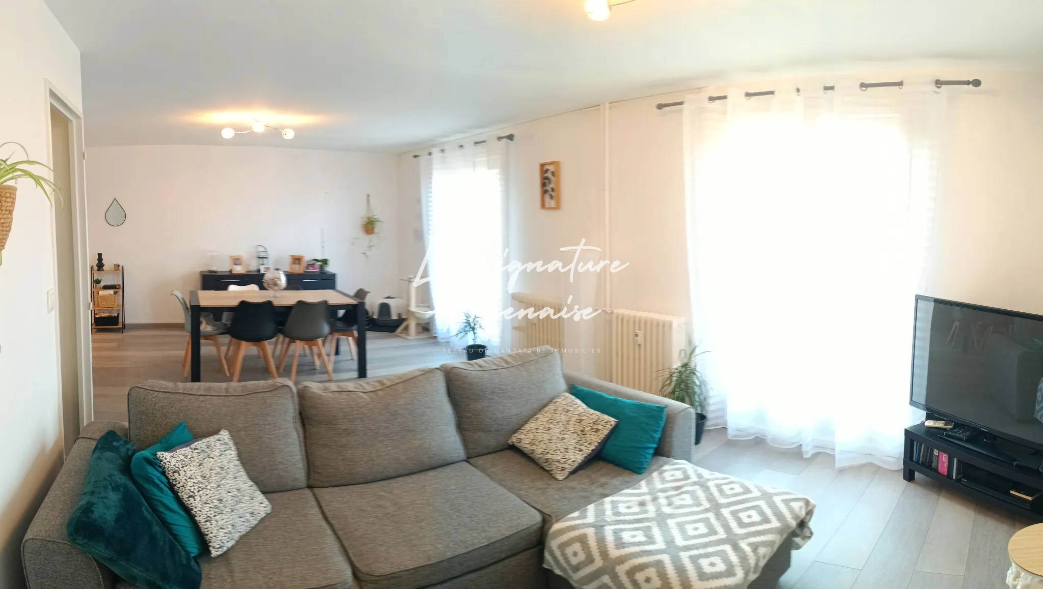 Appartement lumineux de 82m² avec balcon et parking au centre d'Agen 