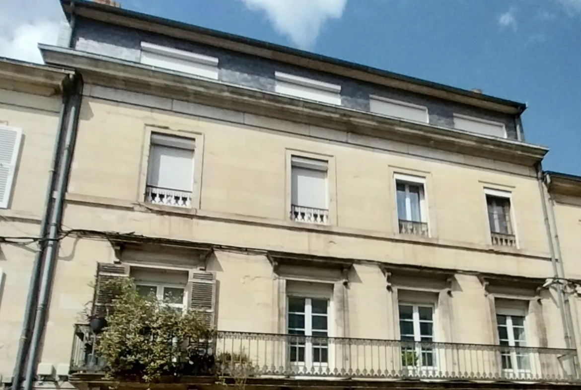 Spacieux appartement T3 meublé de 67 m² au centre de Périgueux 