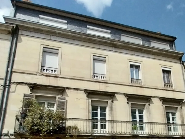 Spacieux appartement T3 meublé de 67 m² au centre de Périgueux