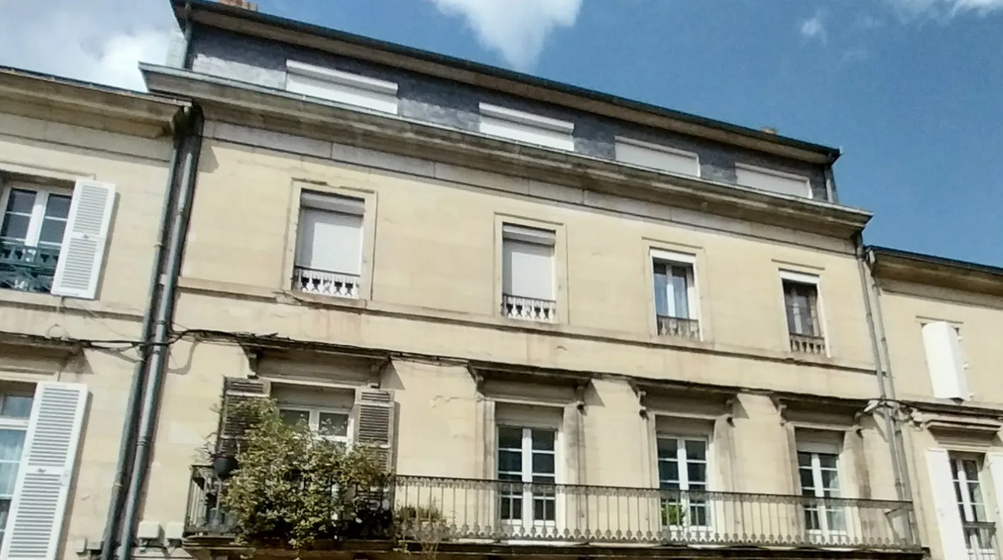 Spacieux appartement T3 meublé de 67 m² au centre de Périgueux 