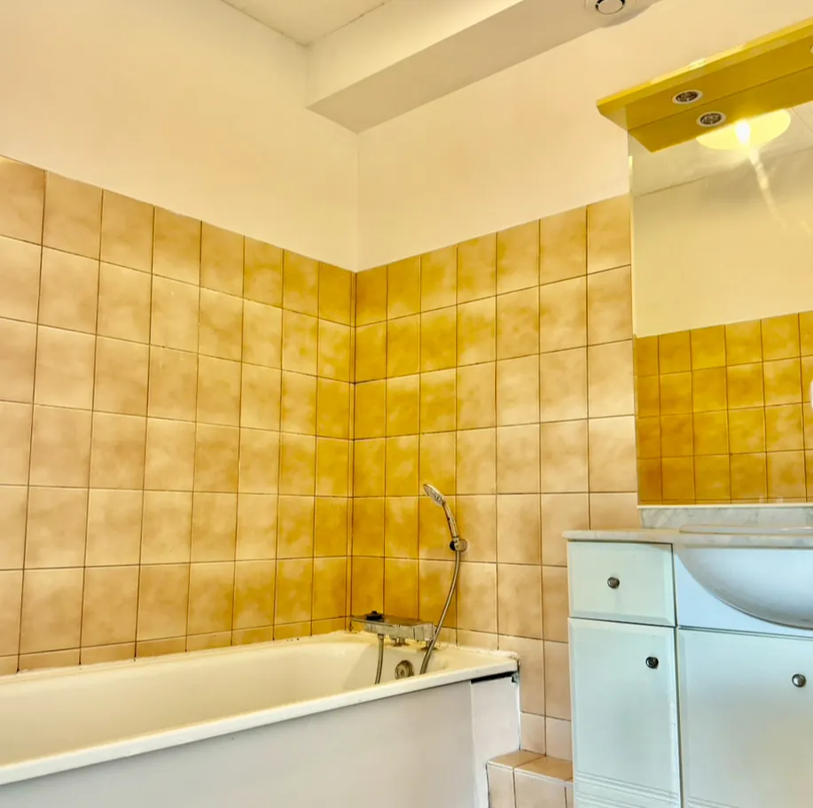 Appartement 3 pièces lumineux de 63 m² à Trappes avec jardin et parking 