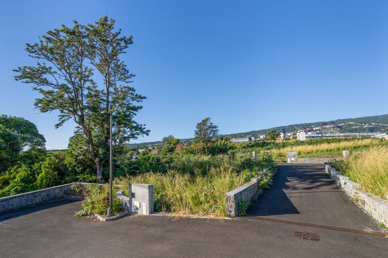 Terrain constructible de 298 m² à Sainte-Marie proche Beauséjour 