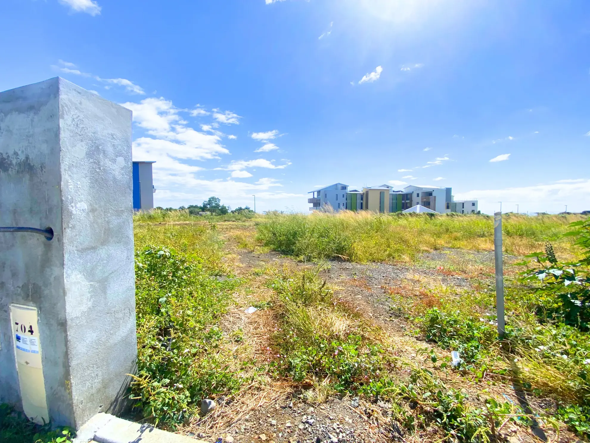 Terrain constructible de 298 m² à Sainte-Marie proche Beauséjour 