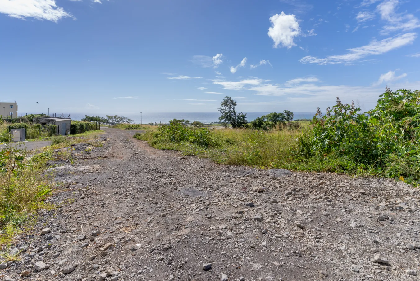 Terrain constructible de 298 m² à Sainte-Marie proche Beauséjour 