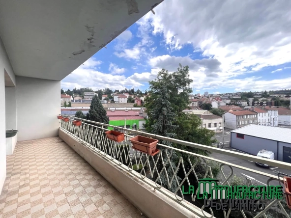 Appartement F5 à Saint-Étienne avec Balcons, Cave et Garage - Opportunité à saisir