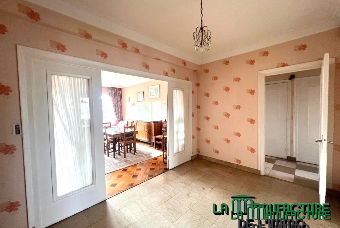 Appartement F5 lumineux avec balcons, cave et garage à Saint-Étienne Montieau 