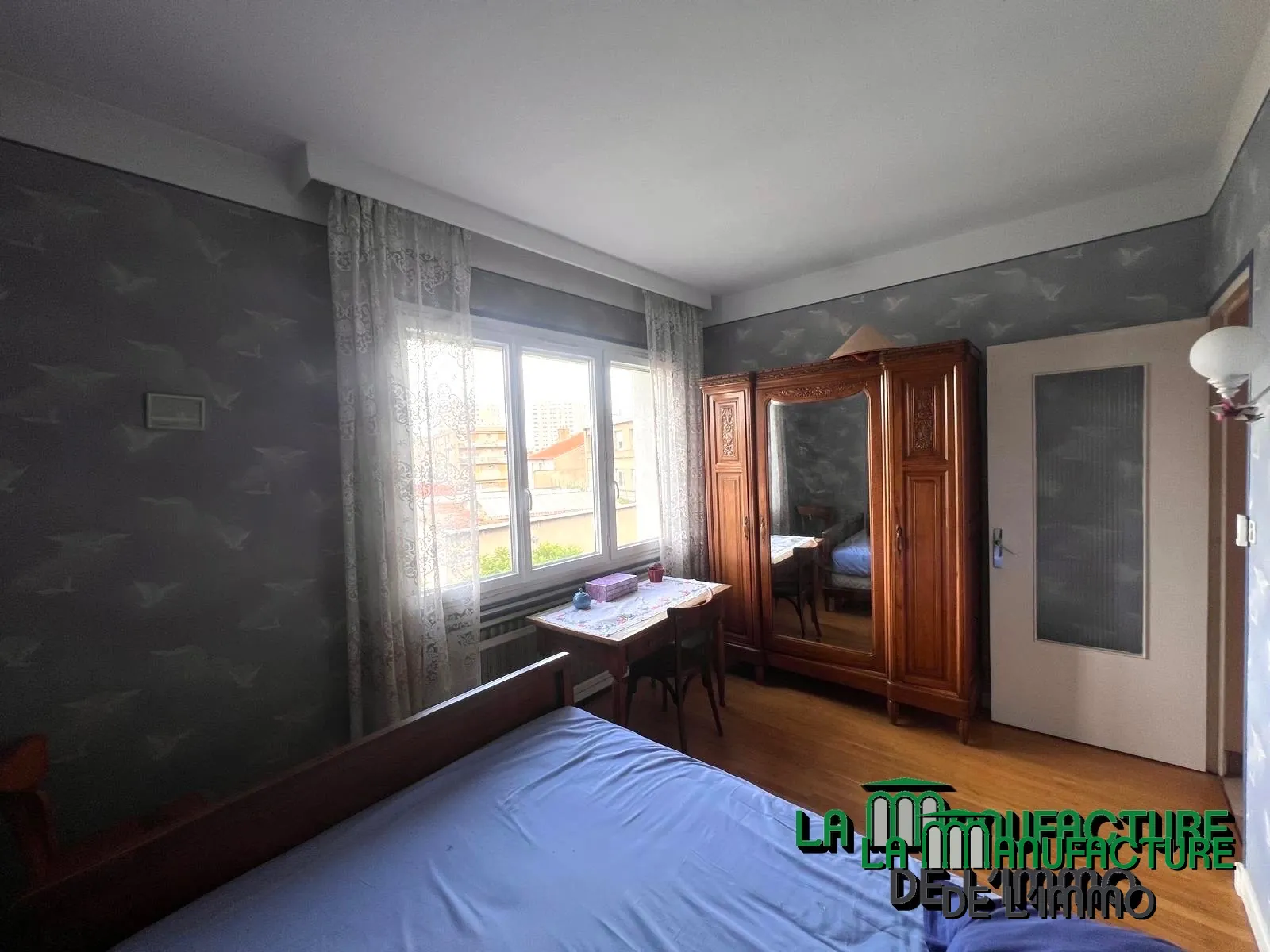 Appartement F5 lumineux avec balcons, cave et garage à Saint-Étienne Montieau 