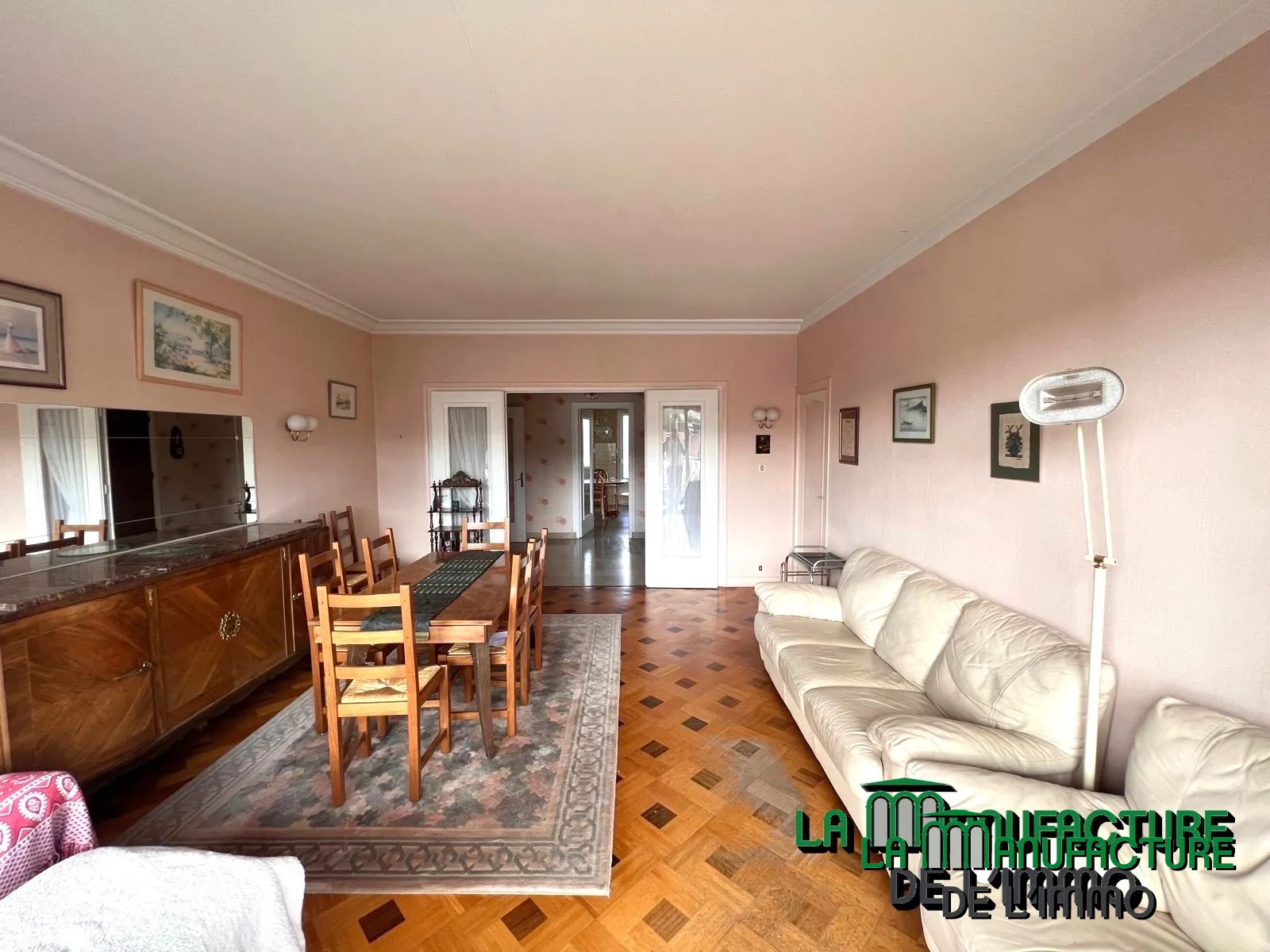Appartement F5 lumineux avec balcons, cave et garage à Saint-Étienne Montieau 