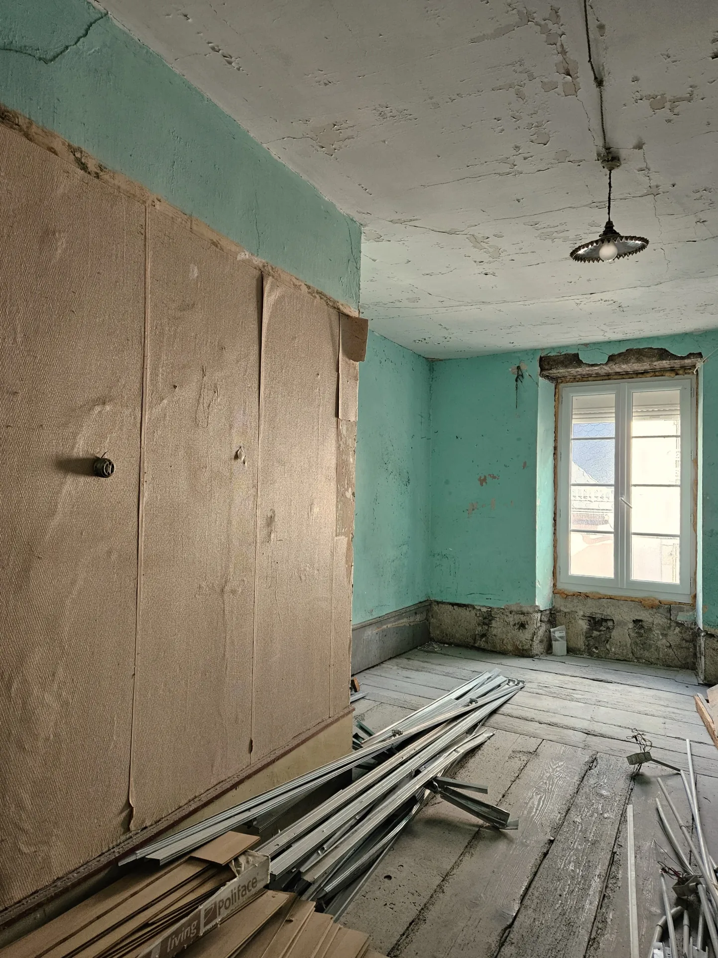Appartement à rénover de 88 m² au centre de Rodez avec fort potentiel 