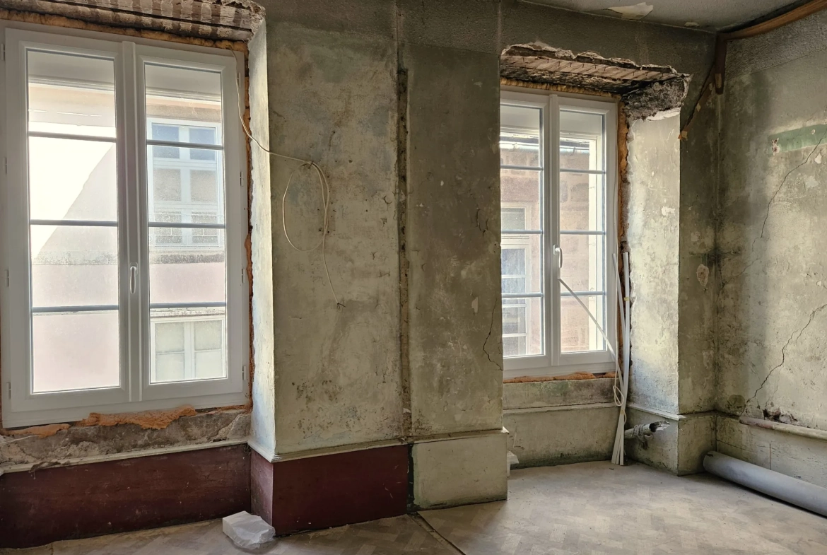 Appartement à rénover de 88 m² au centre de Rodez avec fort potentiel 