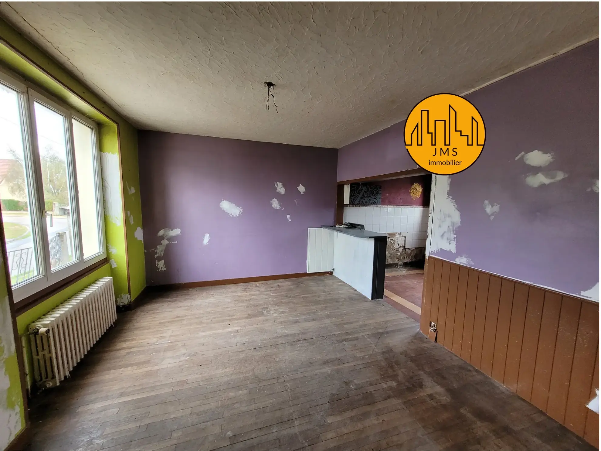 Maison à rénover à Villefranche d'Allier avec terrain de 580 m² 