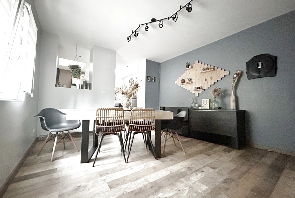 Maison semi-individuelle à Hénin Beaumont avec garage et jardin – Bonne affaire 