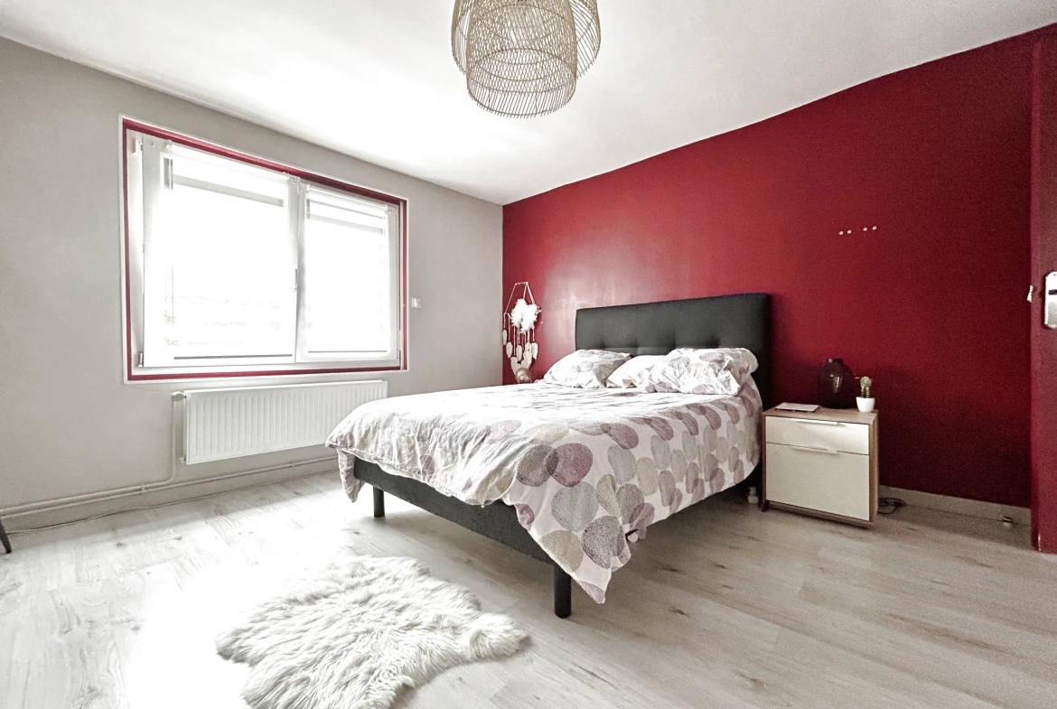 Maison semi-individuelle à Hénin Beaumont avec garage et jardin – Bonne affaire 