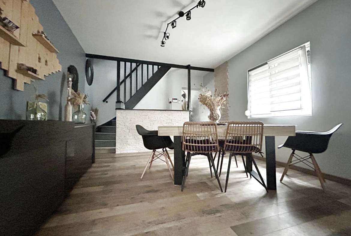 Maison semi-individuelle à Hénin Beaumont avec garage et jardin – Bonne affaire 