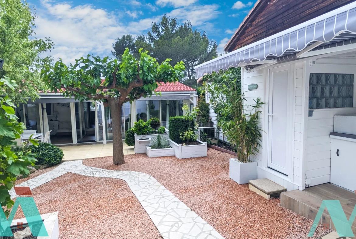 Charmante maison de 60 m² avec jardin et piscine au Castellet en vente 