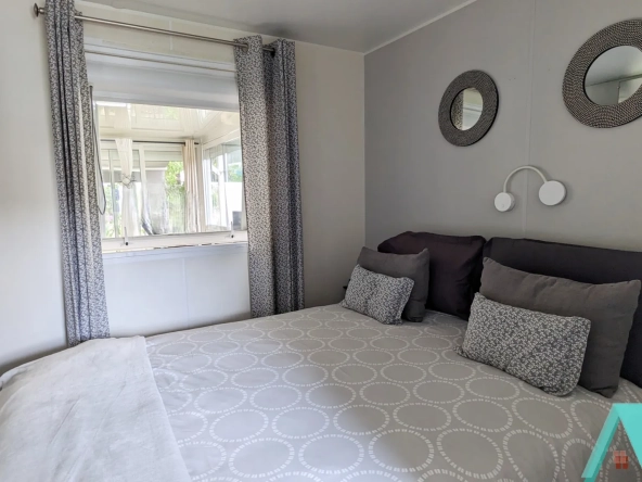 Charmante maison de 60 m² avec jardin et piscine au Castellet en vente 