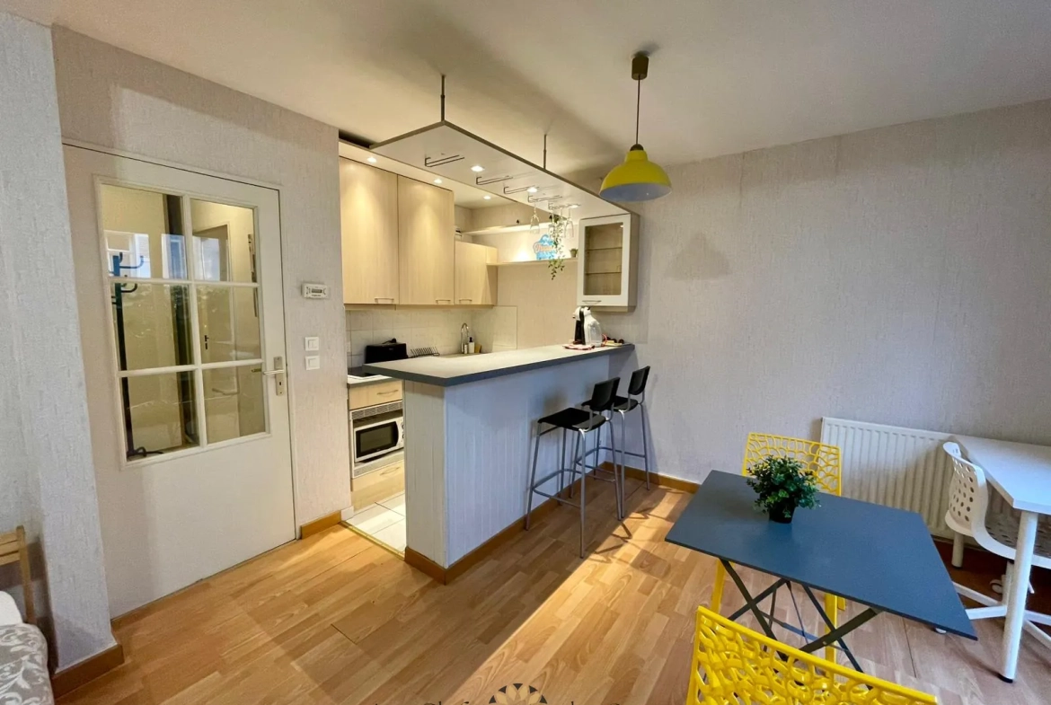 Studio avec terrasse à Reims, résidence récente, parfait pour investissement - 27,76 m² 