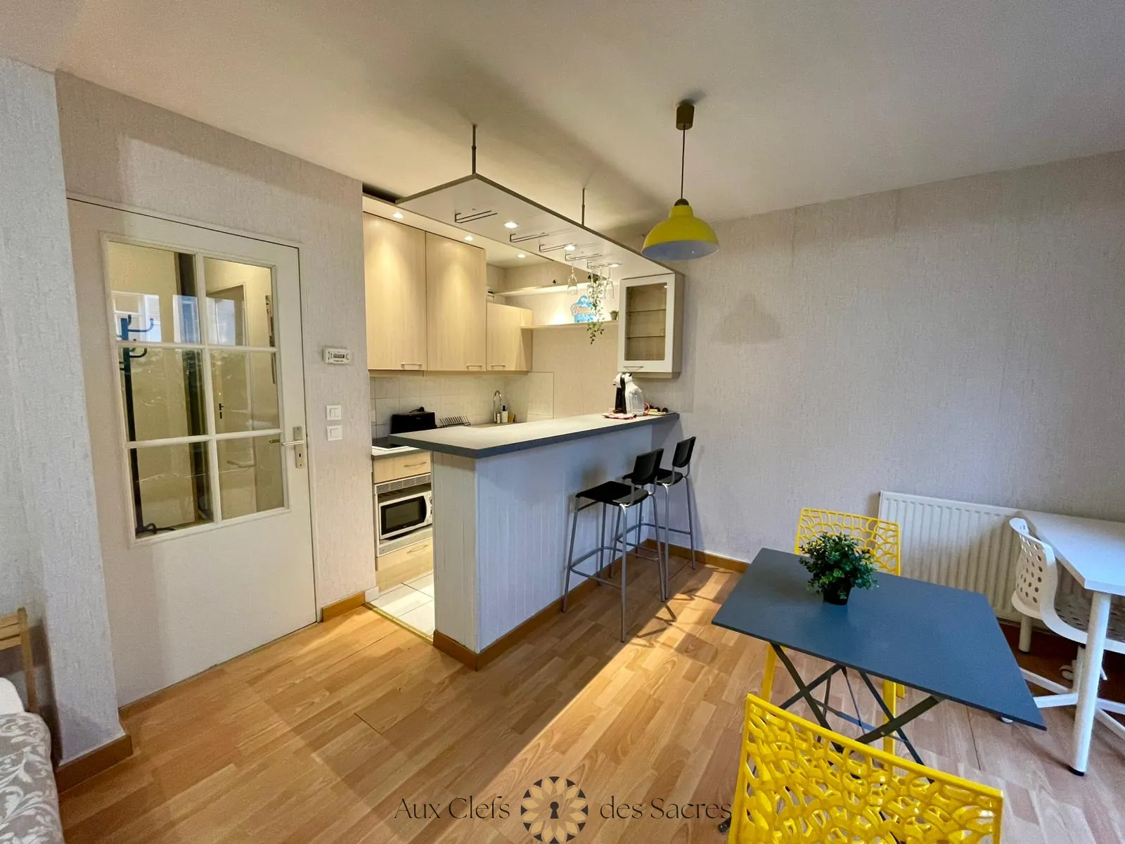 Studio avec terrasse à Reims, résidence récente, parfait pour investissement - 27,76 m² 