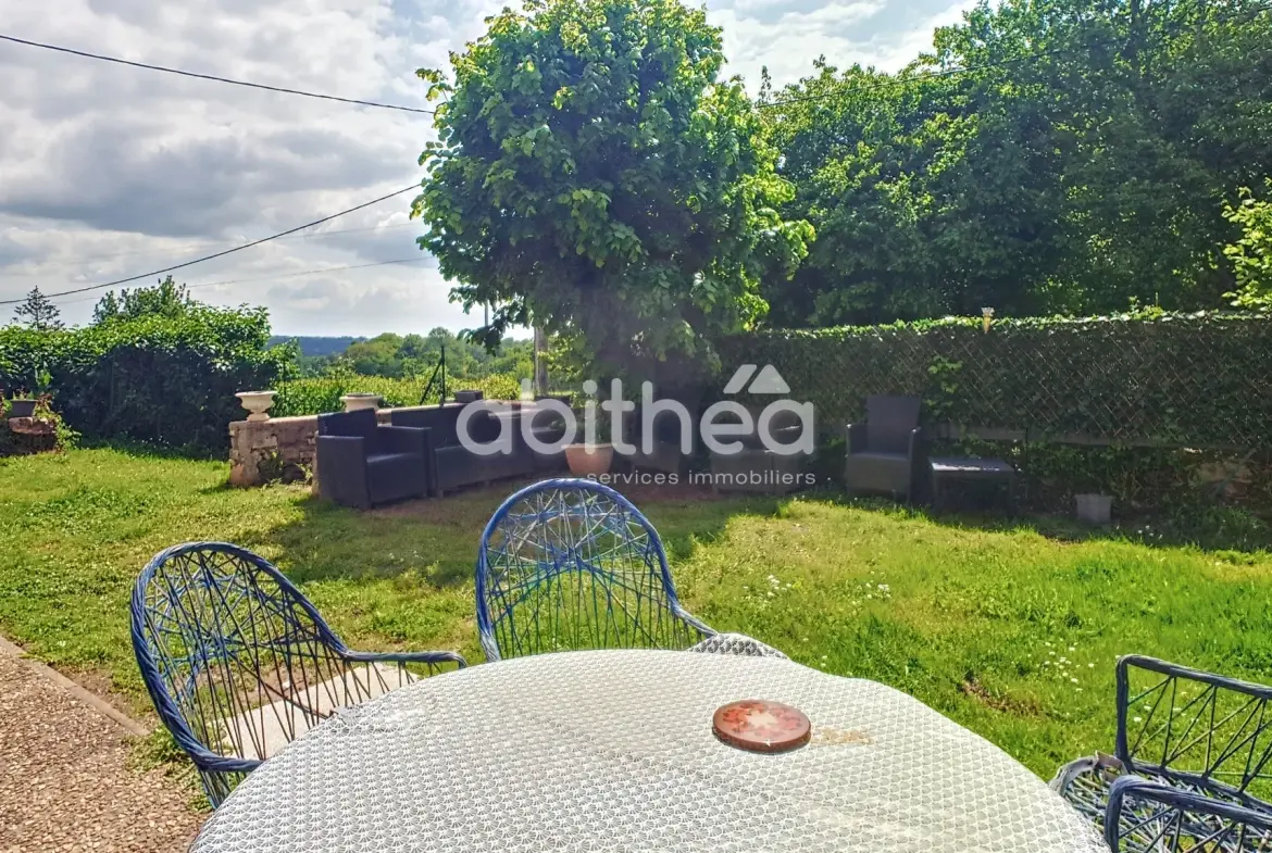 Maison charentaise spacieuse de 148 m² à Genouillac – 4 chambres, garage, jardin 
