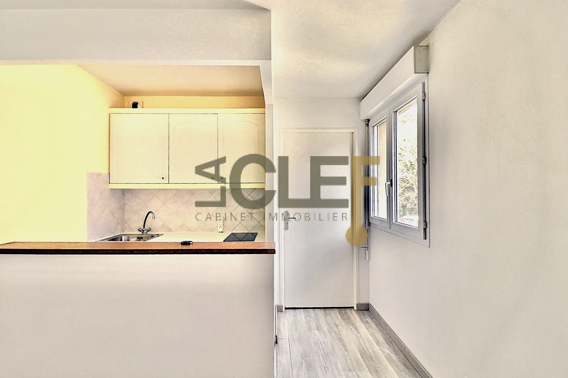 Studio de 24 m² à Bagneux, idéale pour investissement ou premier achat dans résidence sécurisée 