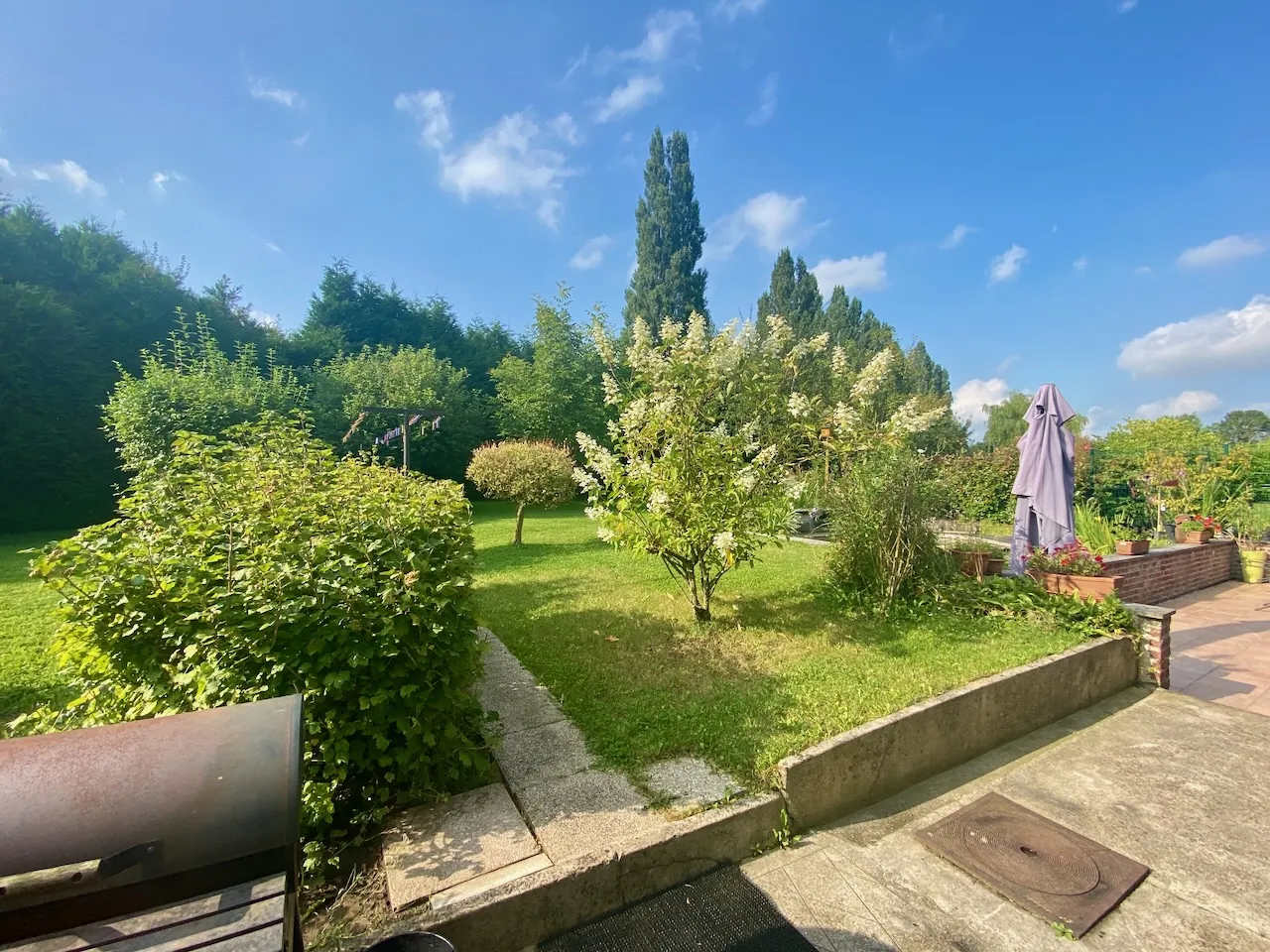 Superbe maison de 260 m² à Maubeuge avec jardin et rénovation récente 