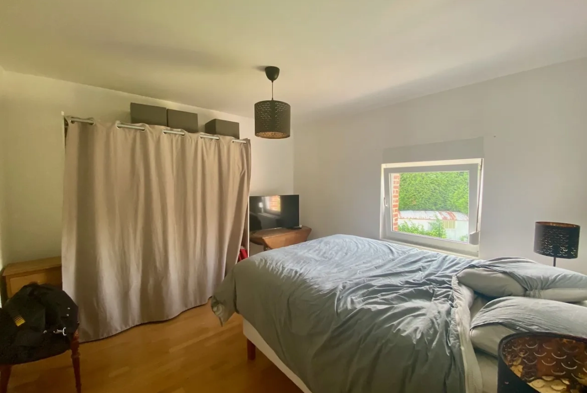 Superbe maison de 260 m² à Maubeuge avec jardin et rénovation récente 