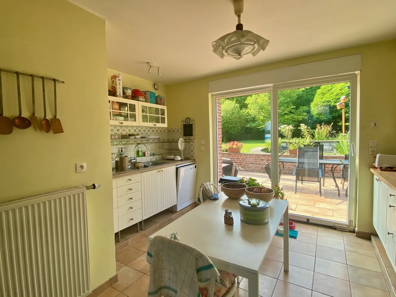 Superbe maison de 260 m² à Maubeuge avec jardin et rénovation récente 