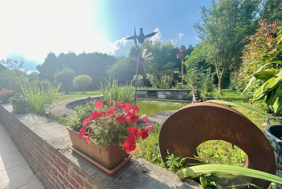 Superbe maison de 260 m² à Maubeuge avec jardin et rénovation récente 