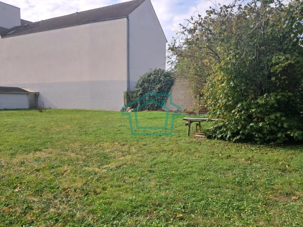 Terrain à bâtir de 542 m² à Orgerus, proche commodités - Zone UA 