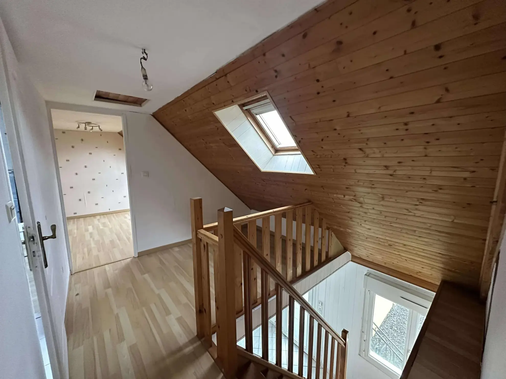 Maison à Baud avec 4 chambres, terrasse EST et sous-sol complet 