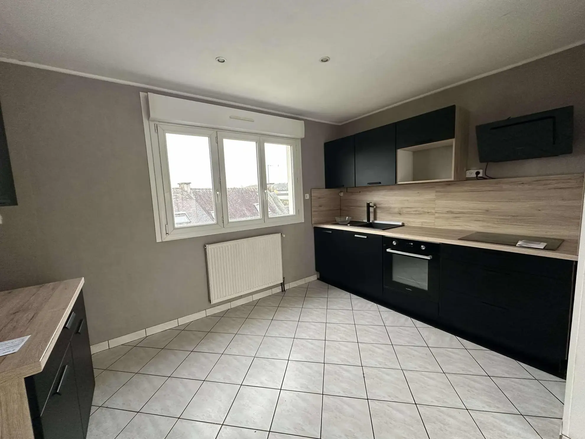 Maison à Baud avec 4 chambres, terrasse EST et sous-sol complet 