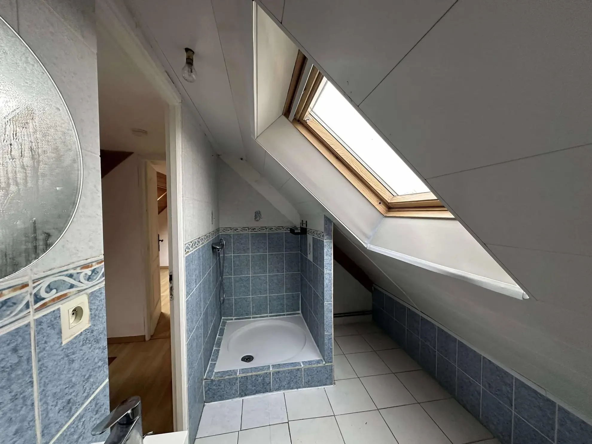 Maison à Baud avec 4 chambres, terrasse EST et sous-sol complet 