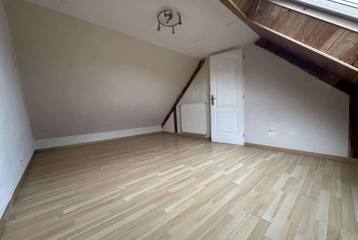 Maison à Baud avec 4 chambres, terrasse EST et sous-sol complet 