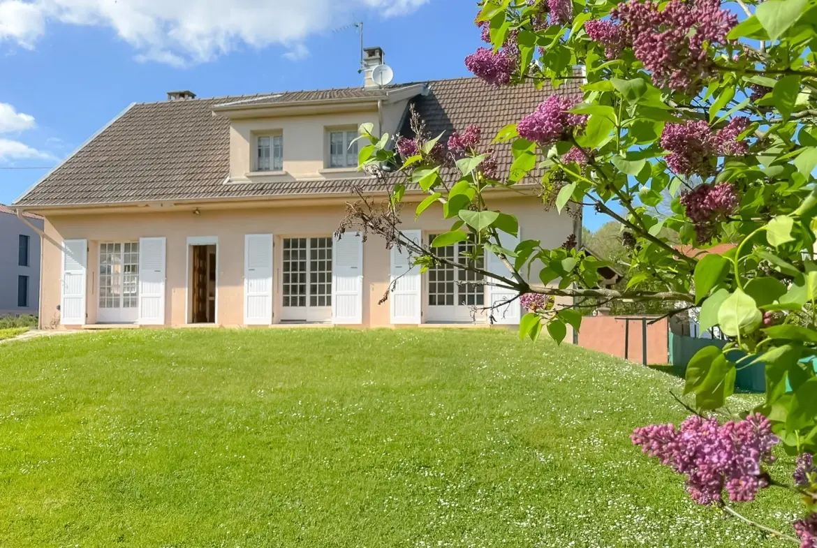 Maison de village avec potentiel à Le Grand Lemps, Isère - Proche Grenoble et Lyon 