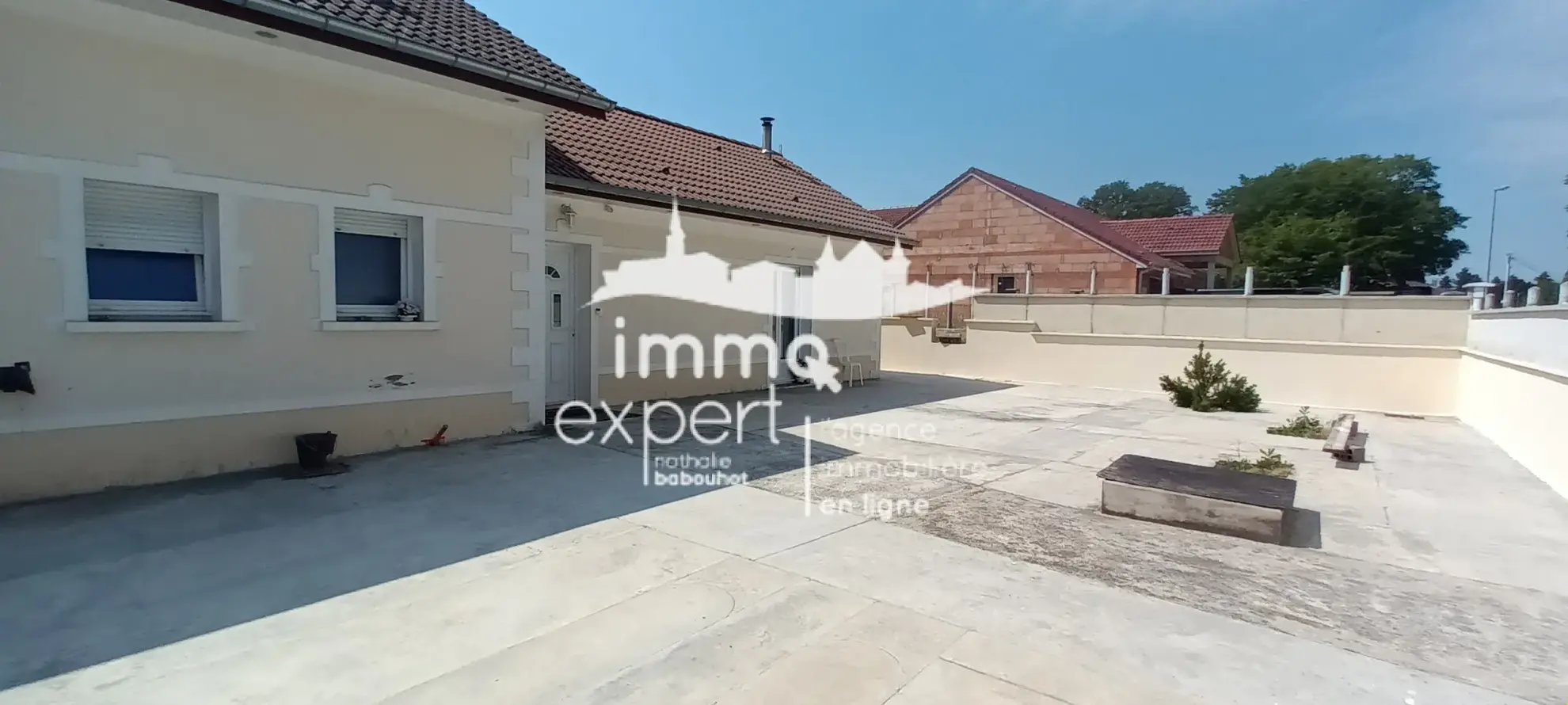 Vente d’un pavillon de plain-pied à Darney, 4 chambres, terrasse et terrain 1253 m² 