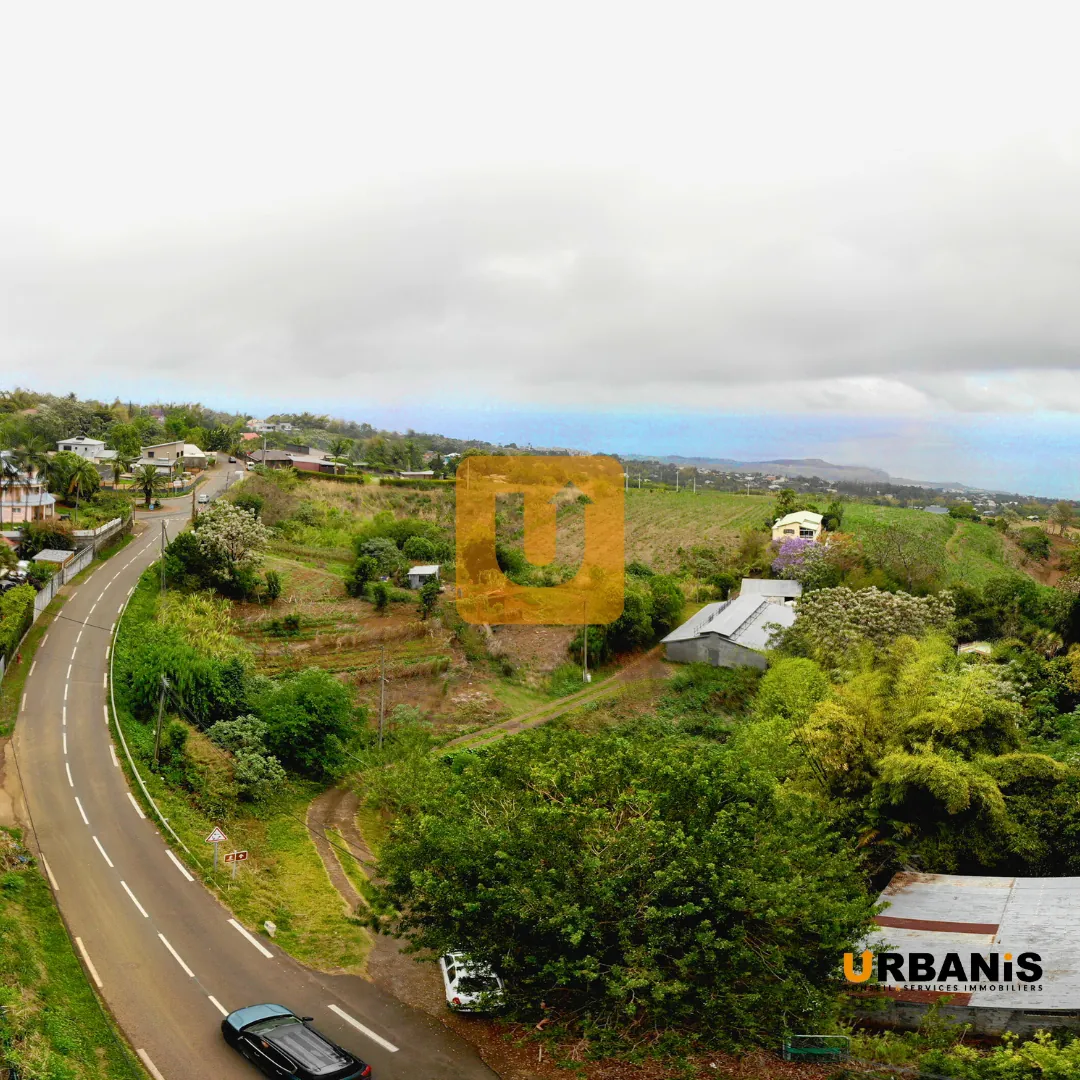 Terrain constructible de 532 m² au Guillaume, La Réunion 