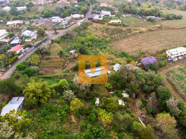 Terrain constructible de 532 m² au Guillaume, La Réunion