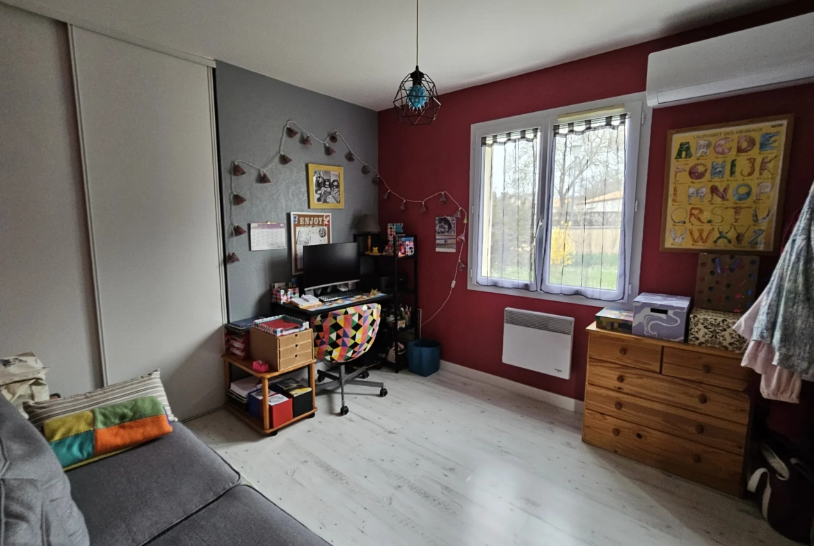 Maison plain-pied 3 chambres avec garage et jardin proche Niort 