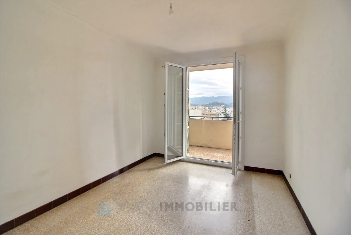 Appartement F4 lumineux à Ajaccio proche centre-ville avec balcons et parking sécurisé 